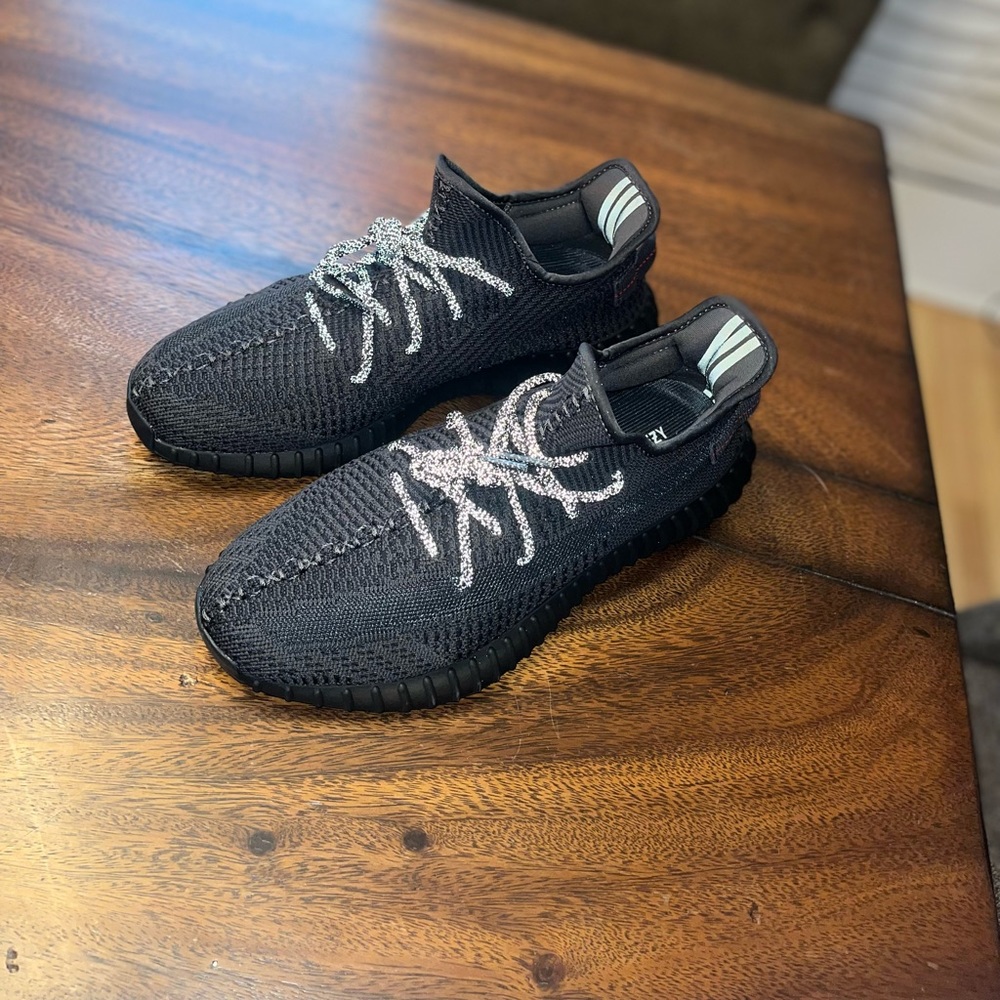 Yeezy Adidas Boost 350 V2 in Black (Non Reflective)